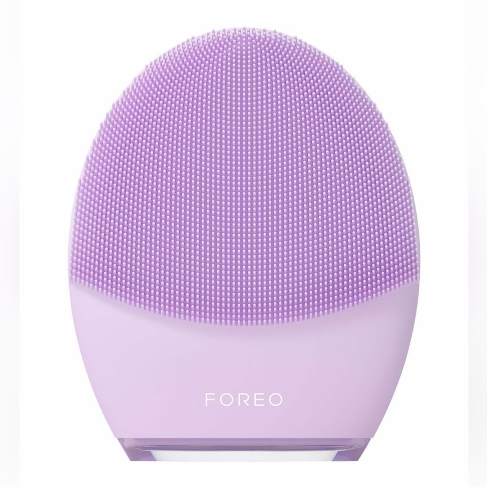 FOREO LUNA™ 4 Facial Cleansing & Firming Massage for Sensitive Skin